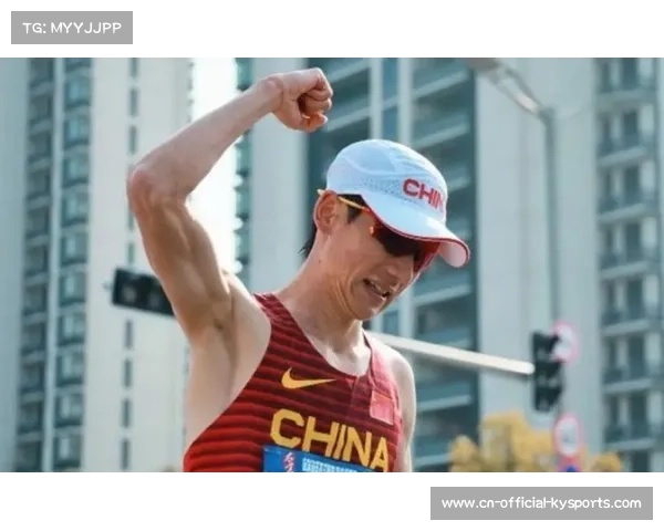 世锦赛男子二十公里竞走决赛领先集团激烈角逐位次频繁更替引发关注