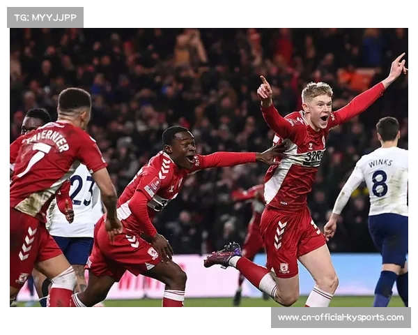 多特蒙德14轮不败冲冠，与拜仁6分差距争冠悬念重生